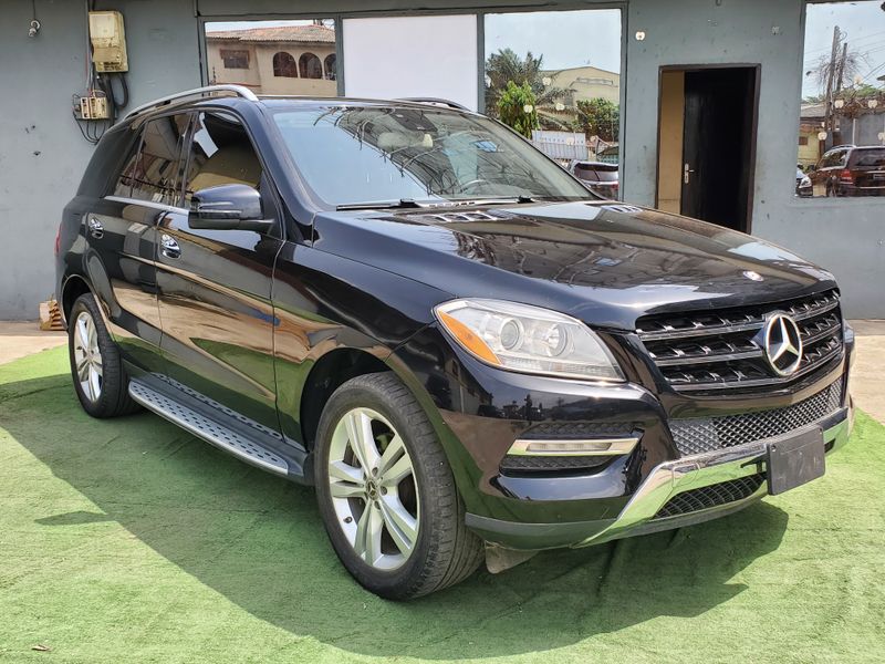 Thumbnail 2 of 2013 Mercedes-Benz ML-Class